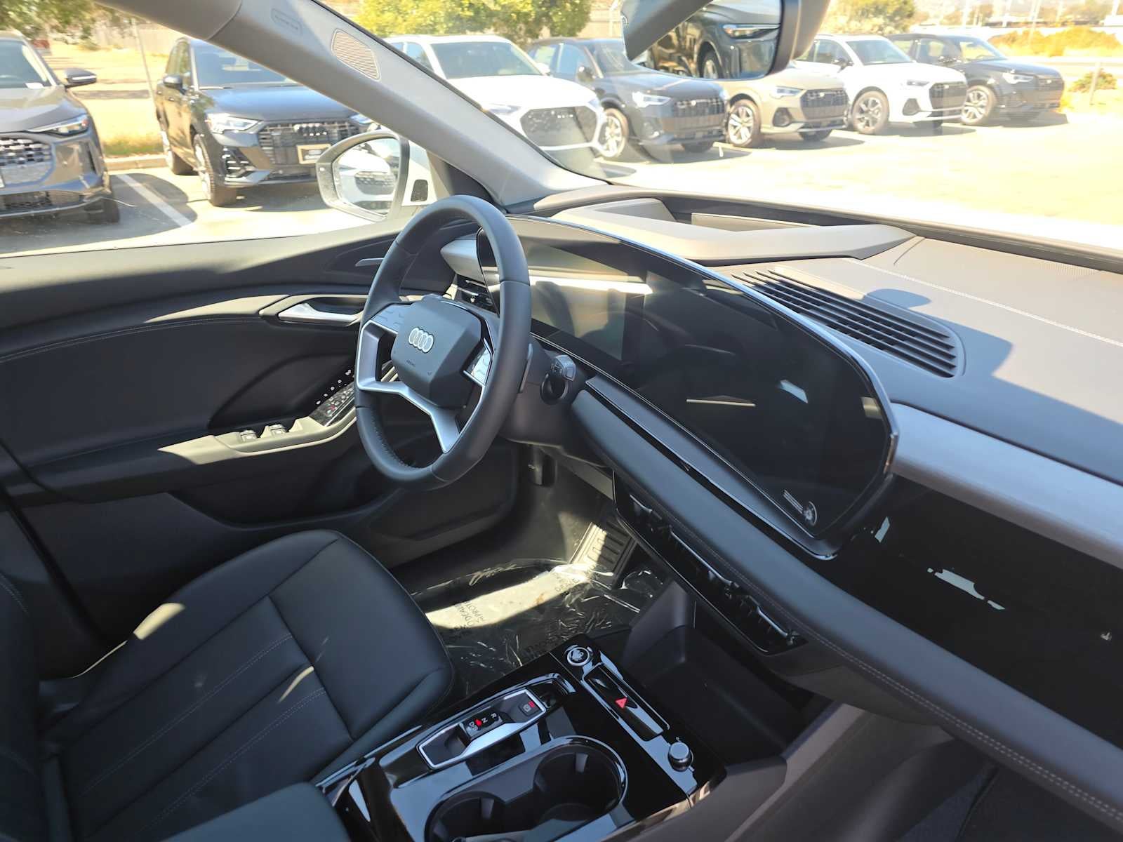 2025 Audi Q6 e-tron Premium Plus