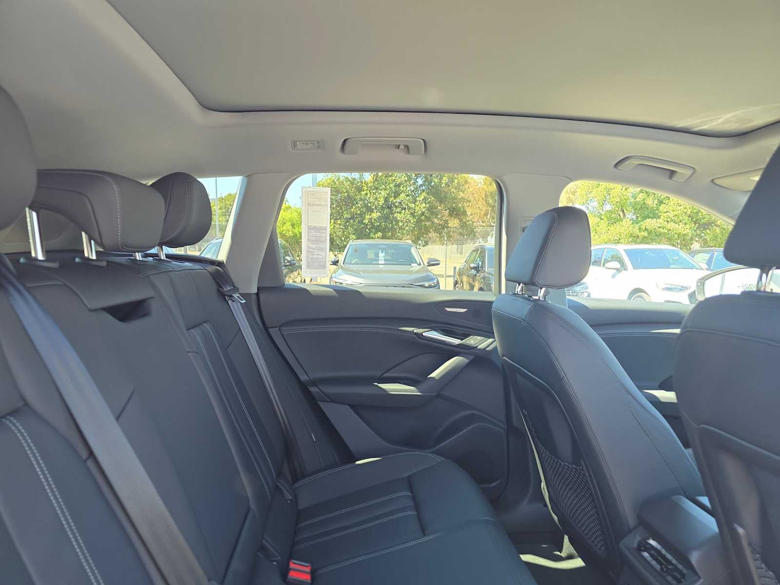 2025 Audi Q6 e-tron Premium Plus
