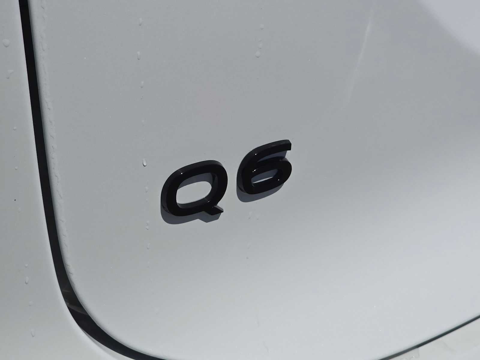 2025 Audi Q6 e-tron Premium Plus