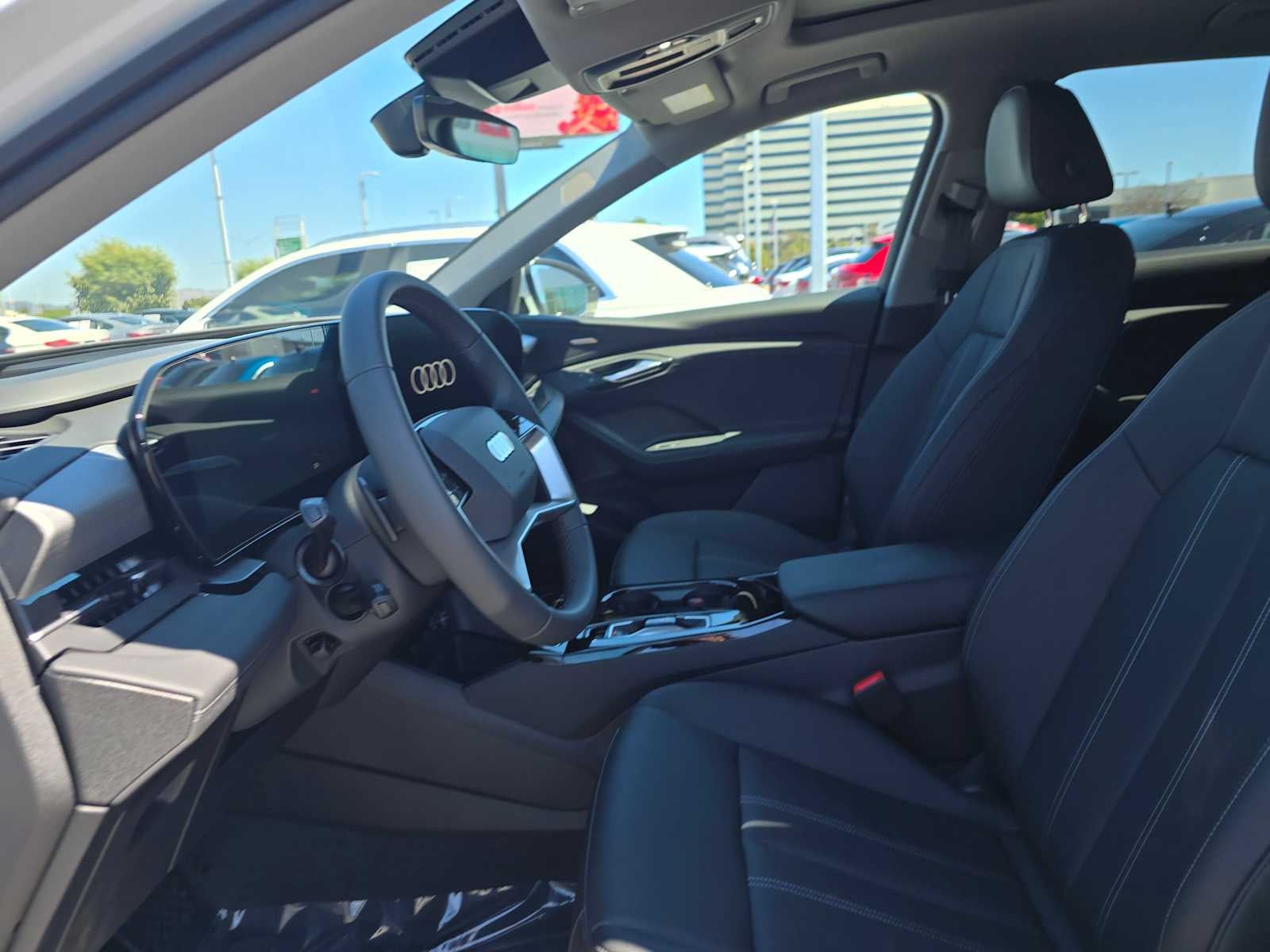 2025 Audi Q6 e-tron Premium Plus