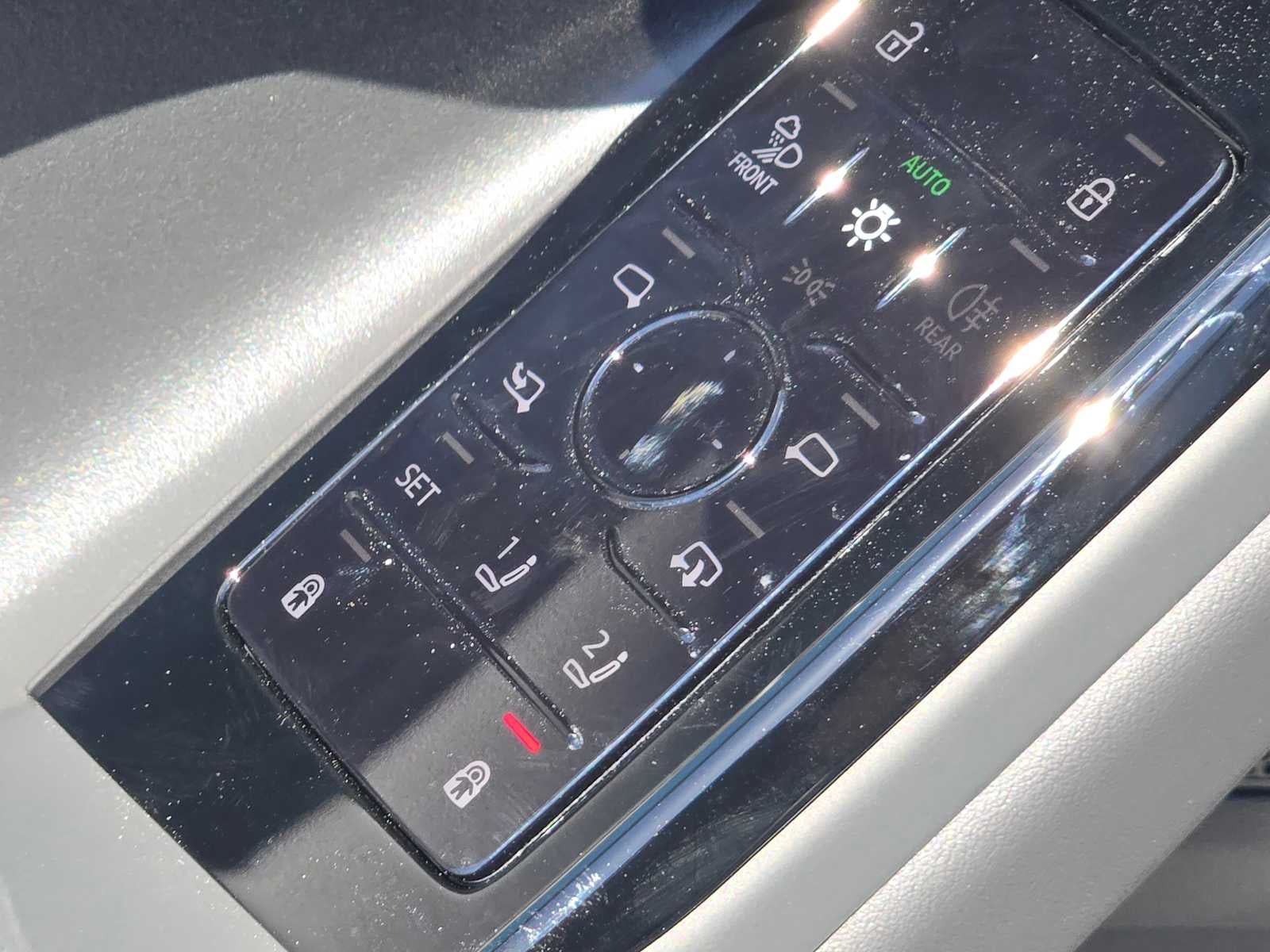 2025 Audi Q6 e-tron Premium Plus