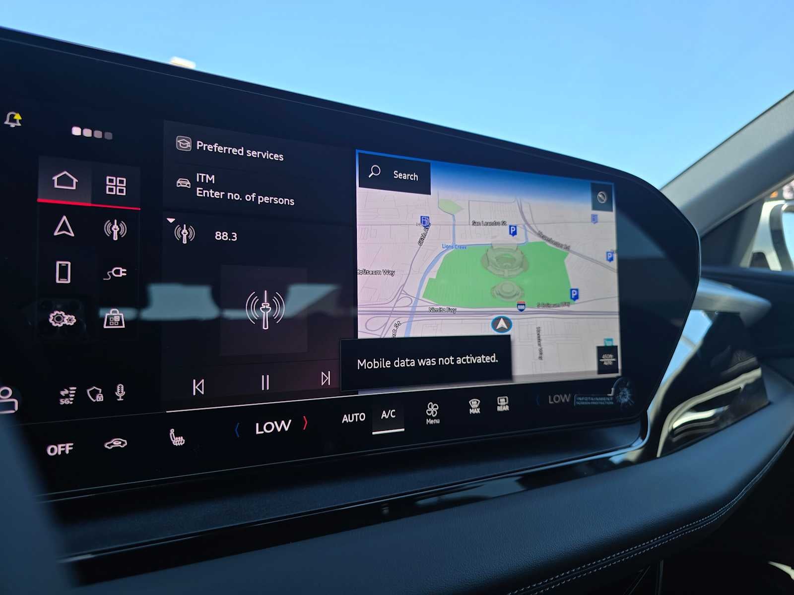 2025 Audi Q6 e-tron Premium Plus