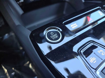 2025 Audi Q6 e-tron Premium Plus