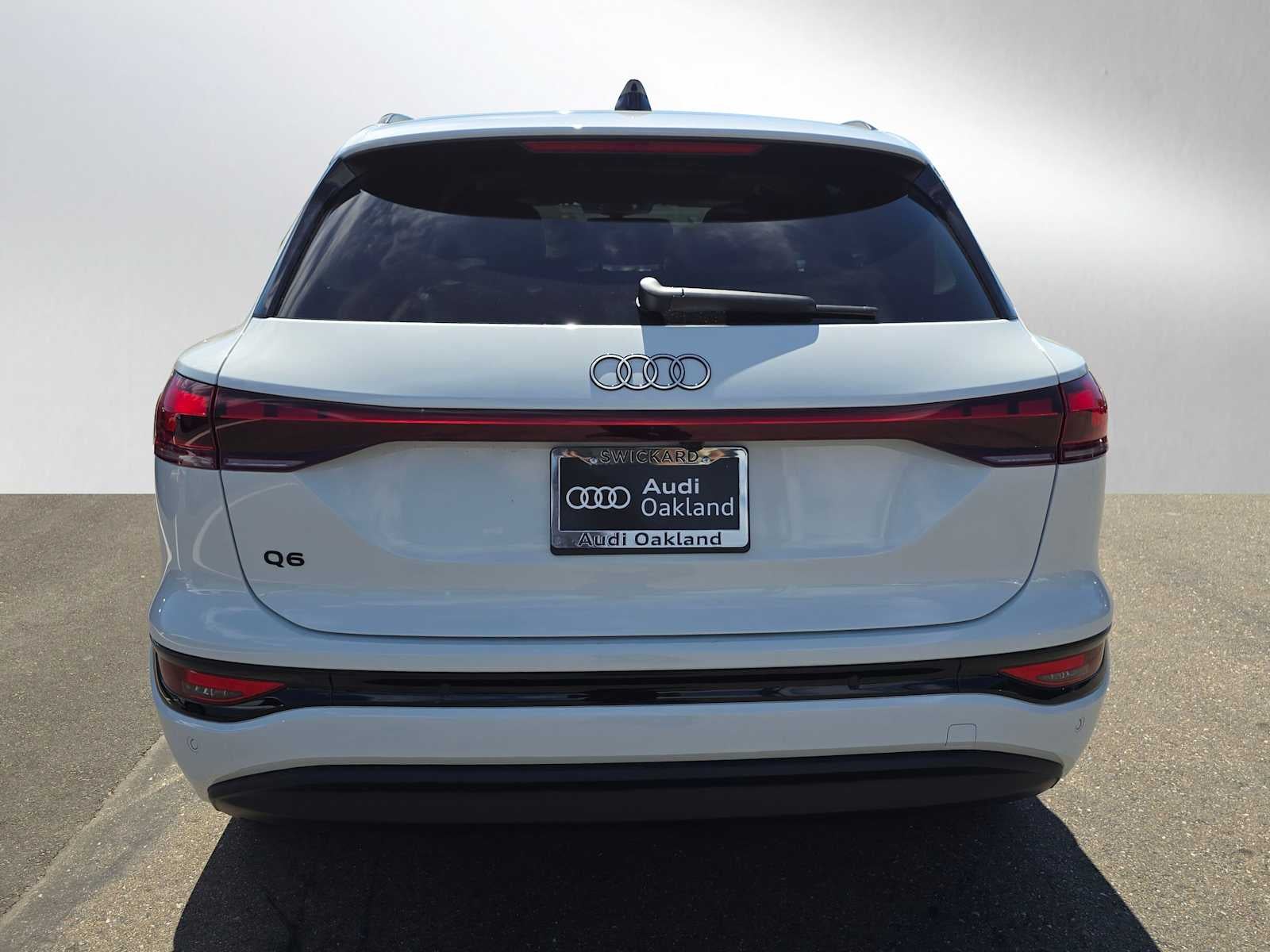 2025 Audi Q6 e-tron Premium Plus