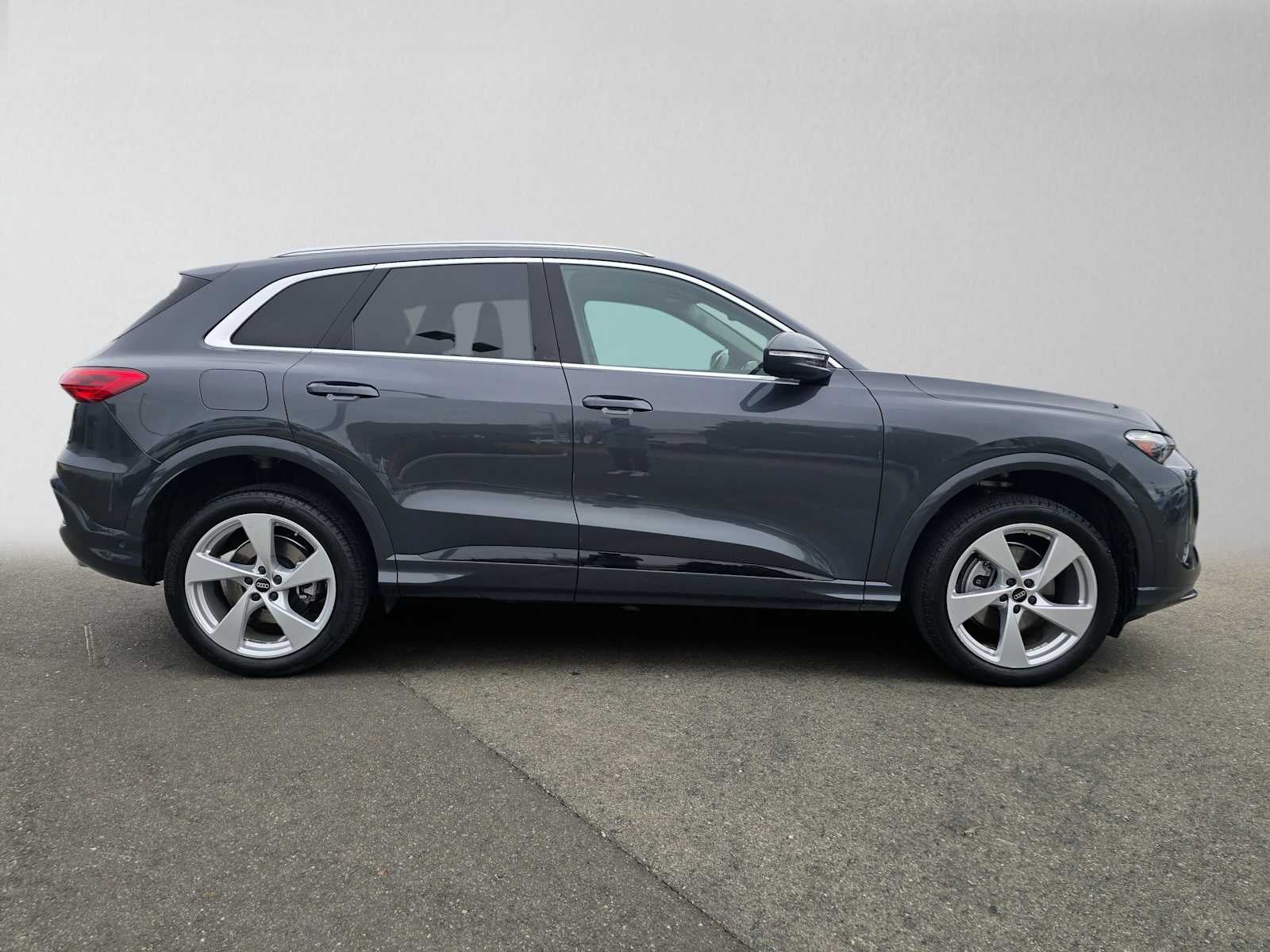 2025 Audi New Q5 Premium Plus