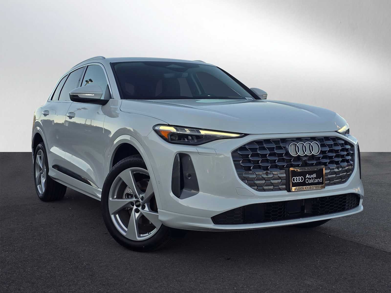 2025 Audi Q5 Premium Plus