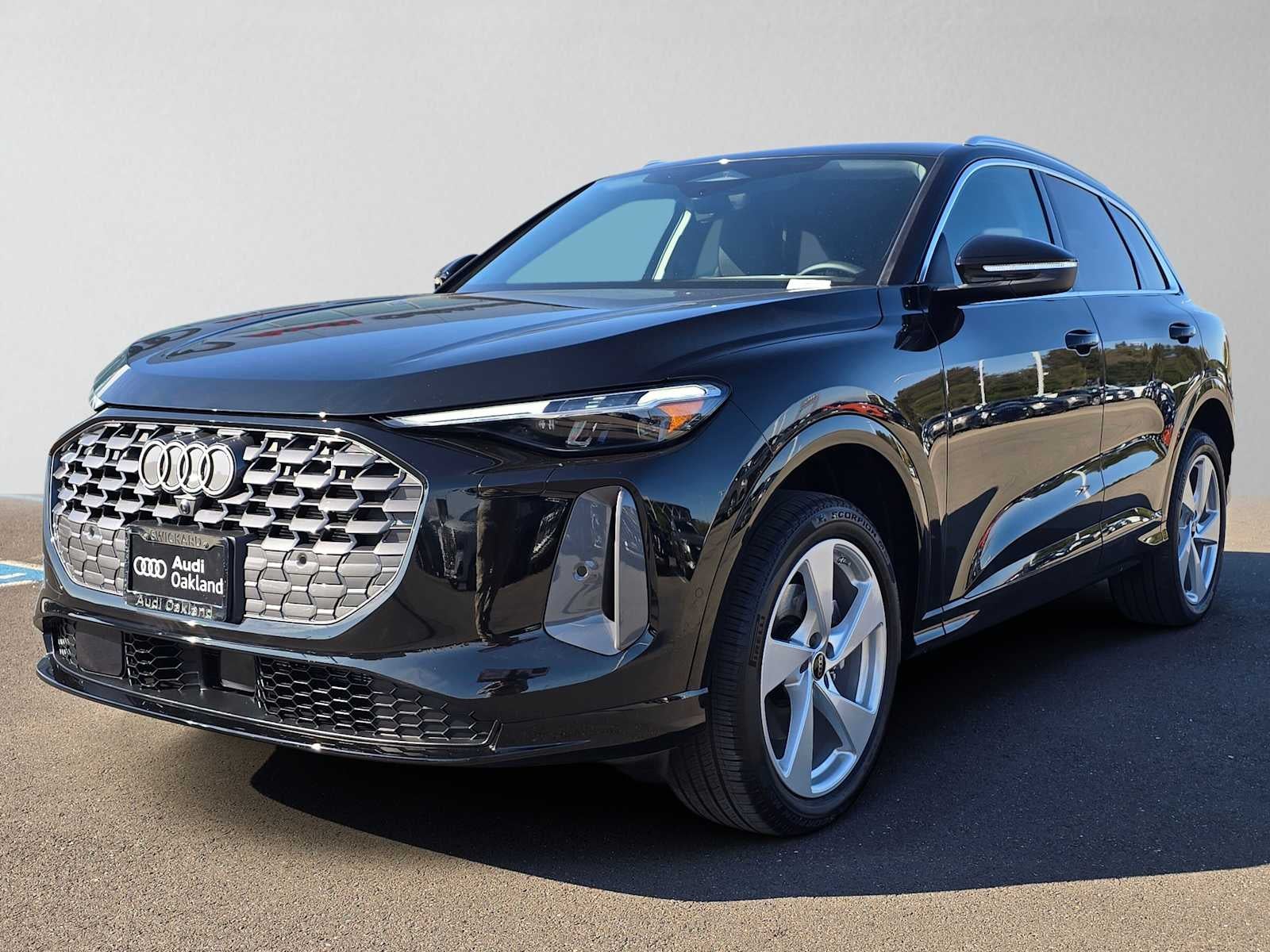 2025 Audi Q5 Premium Plus