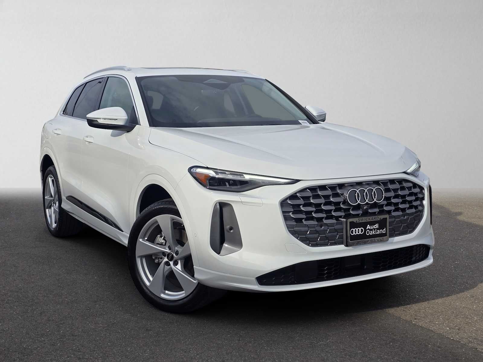 2025 Audi Q5 Premium Plus