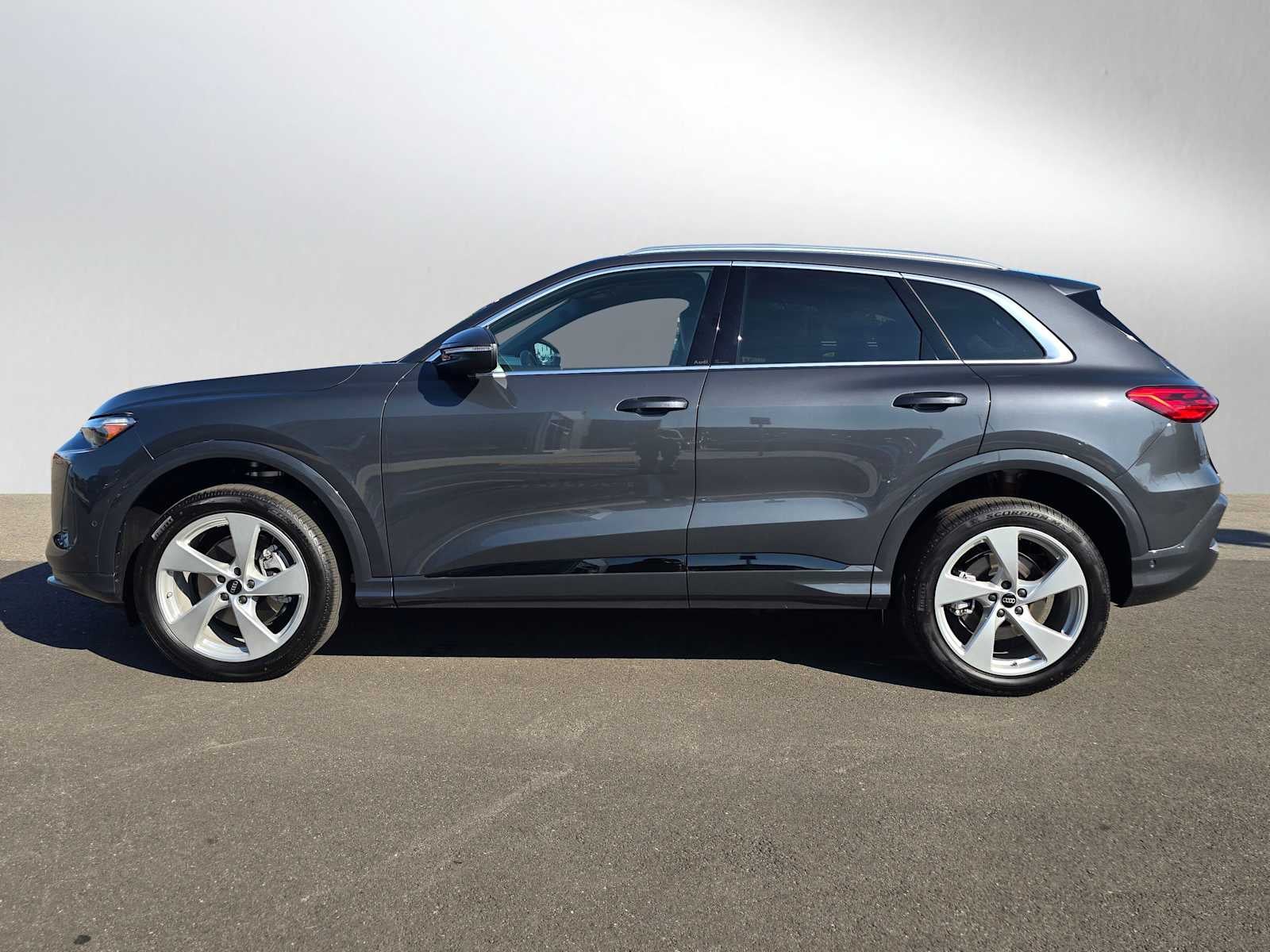 2025 Audi New Q5 Premium Plus