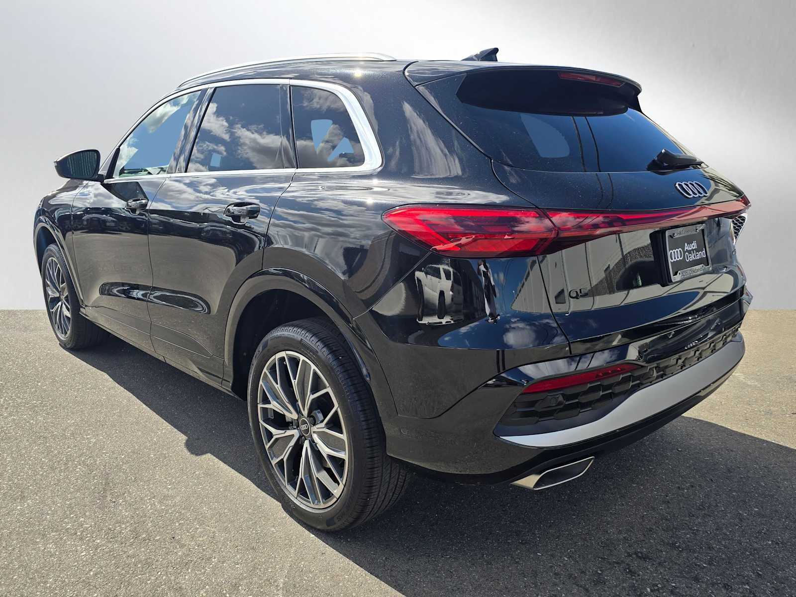 2025 Audi New Q5 Premium Plus