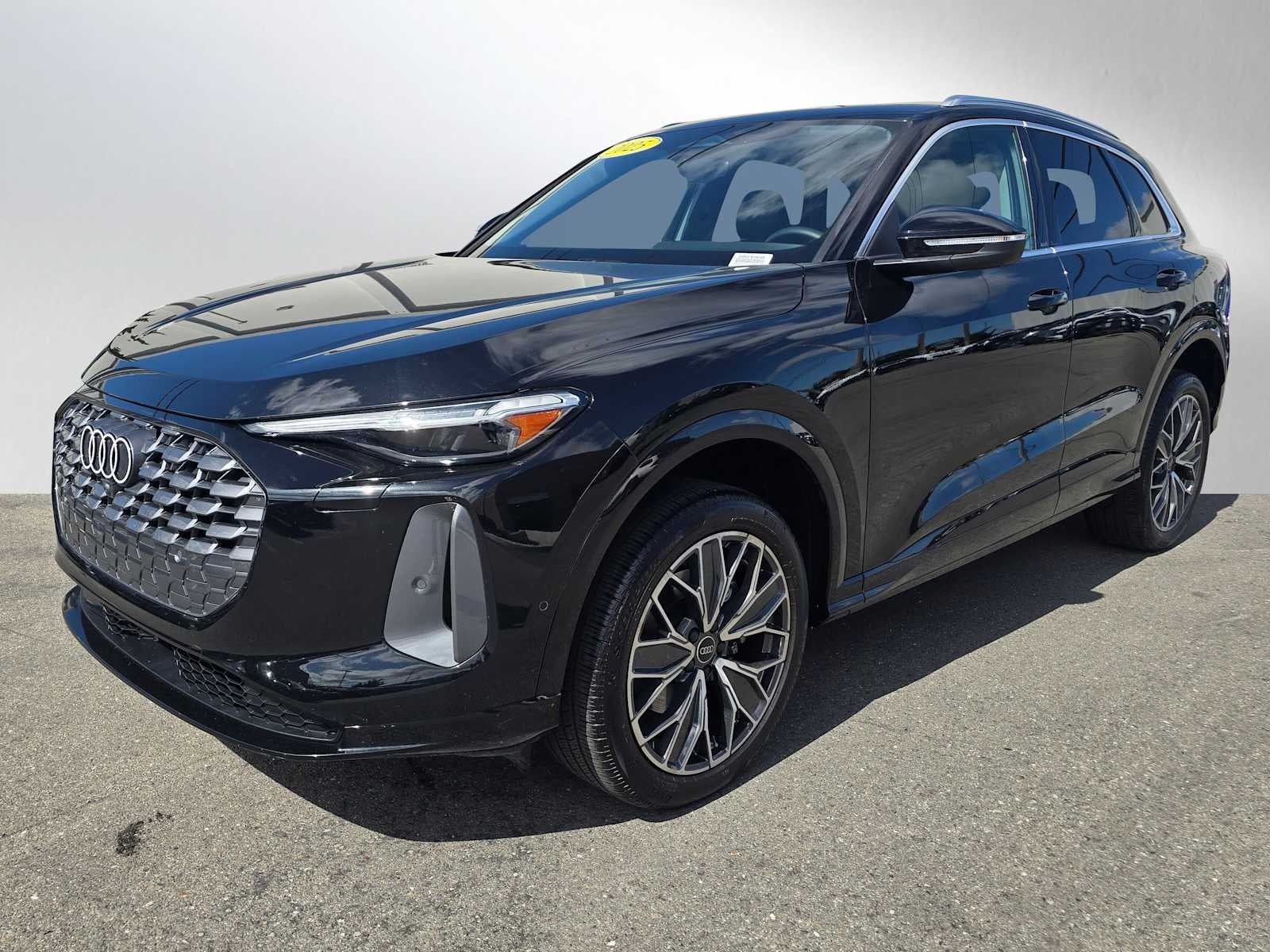 2025 Audi New Q5 Premium Plus
