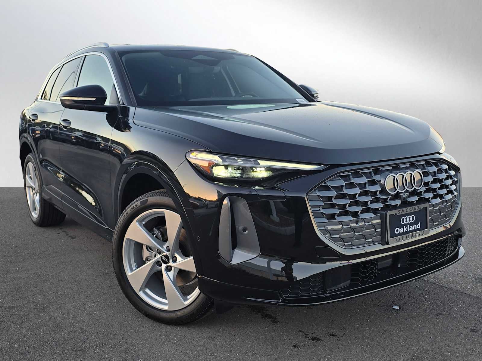 2025 Audi Q5 Premium Plus