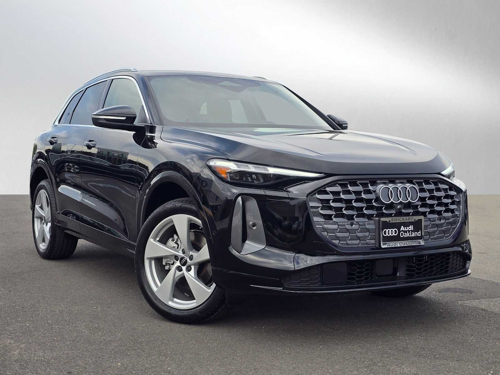 2025 Audi New Q5 Premium Plus