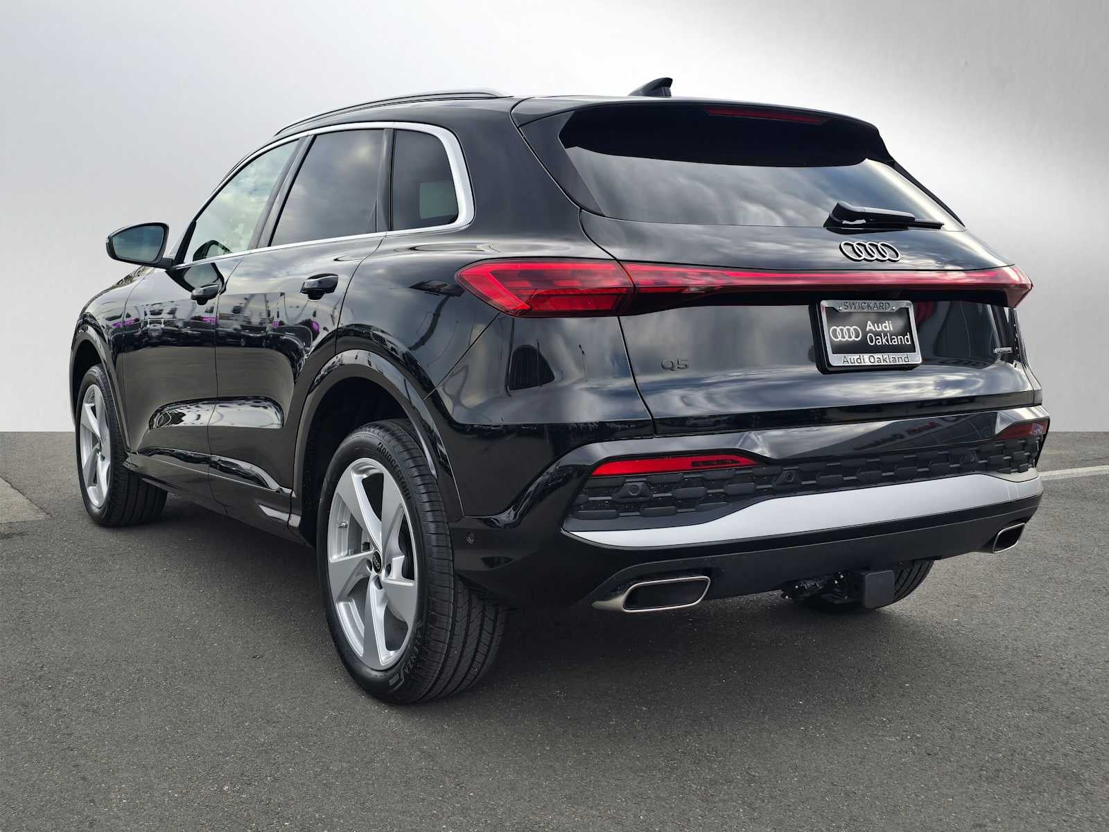 2025 Audi New Q5 Premium Plus