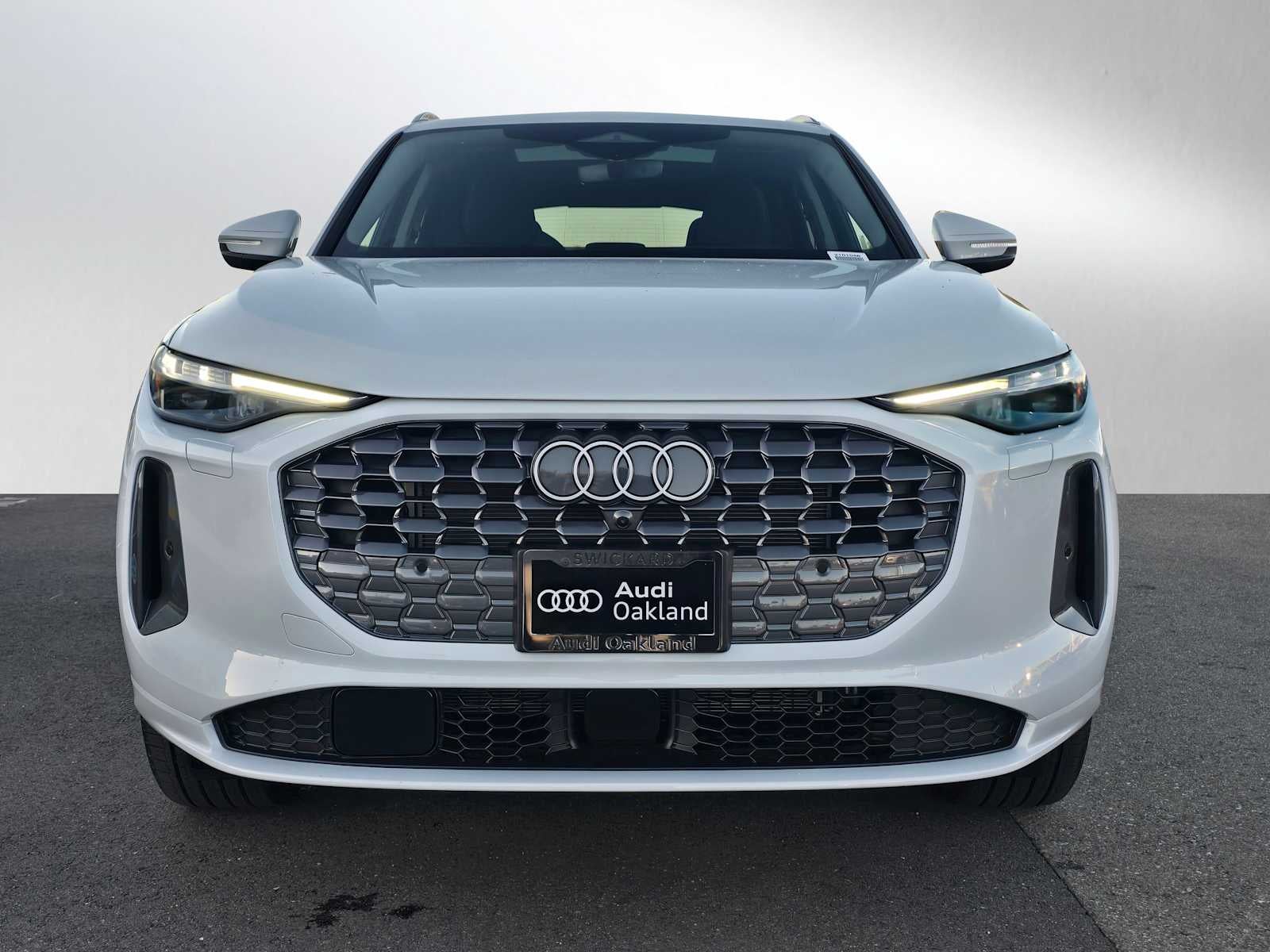 2025 Audi New Q5 Premium Plus