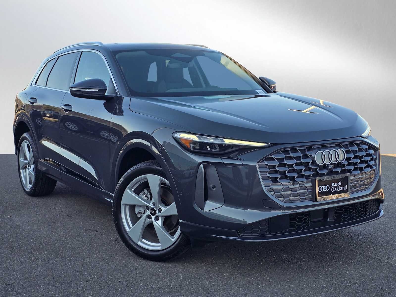 2025 Audi Q5 Premium Plus