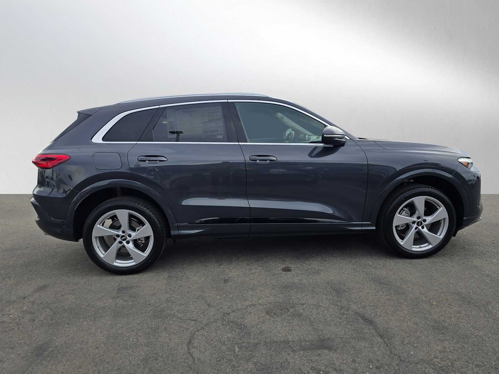 2025 Audi New Q5 Premium Plus