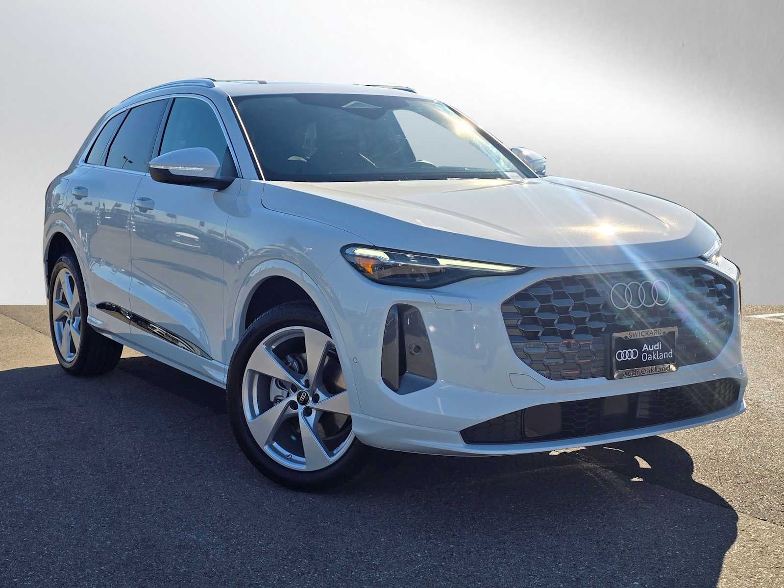 2025 Audi Q5 Premium Plus