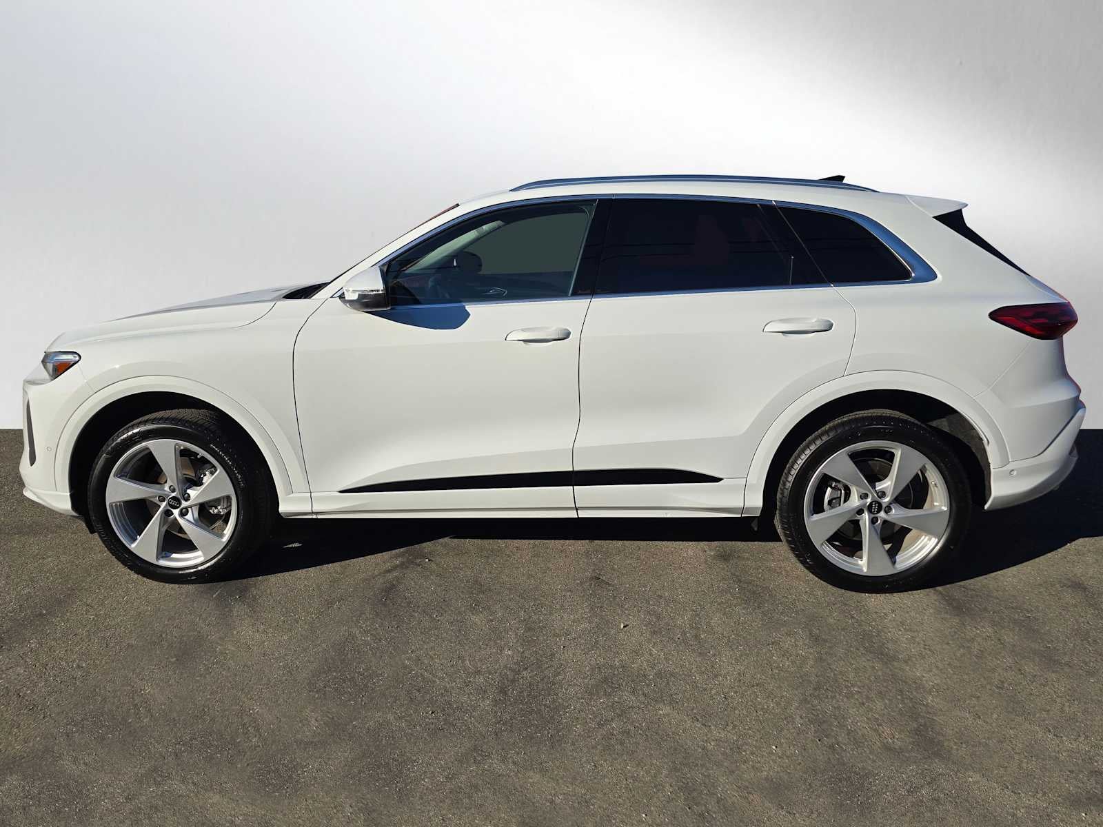 2025 Audi New Q5 Premium Plus