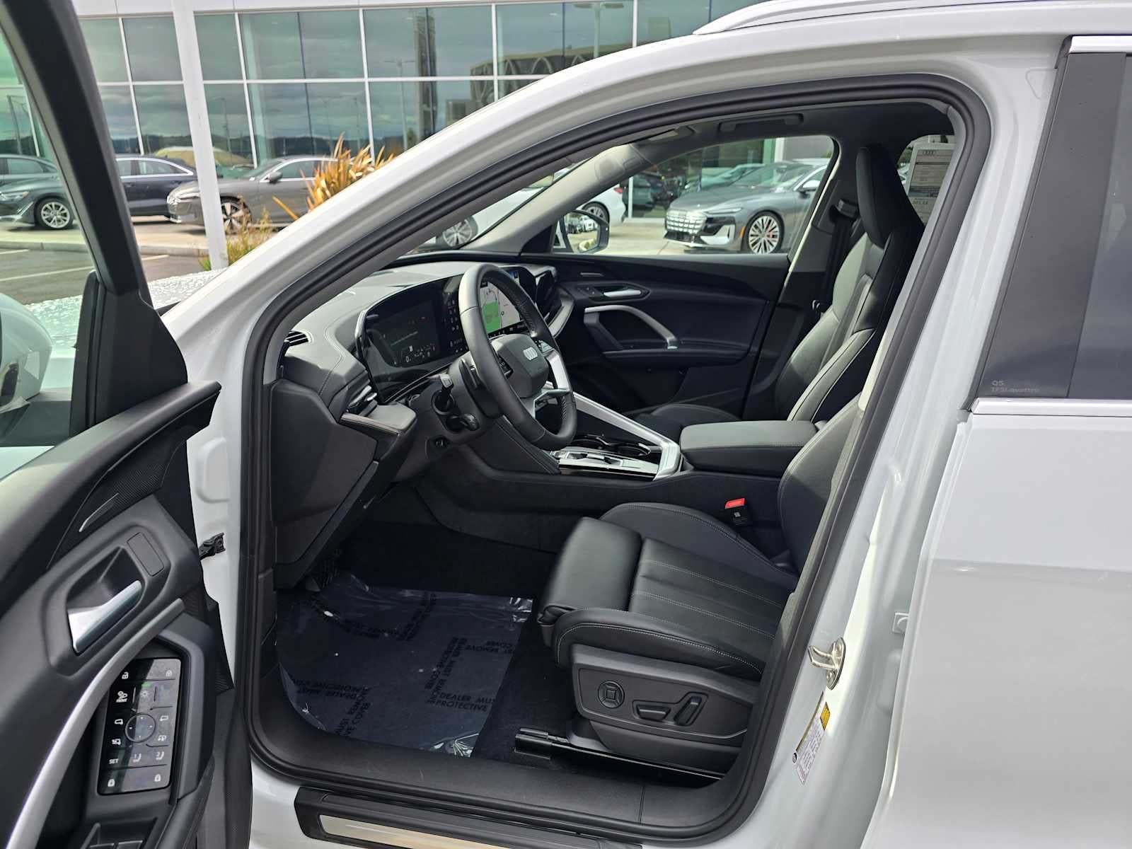 2025 Audi Q5 Premium Plus