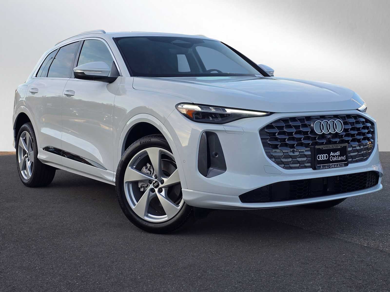 2025 Audi Q5 Premium Plus