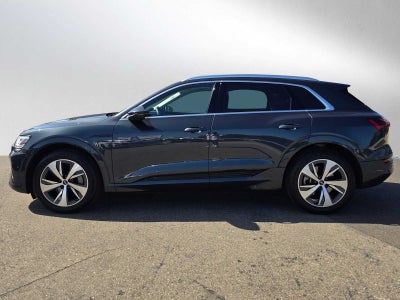 2024 Audi Q8 e-tron Premium Plus