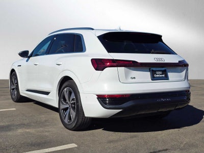 2024 Audi Q8 e-tron Premium Plus