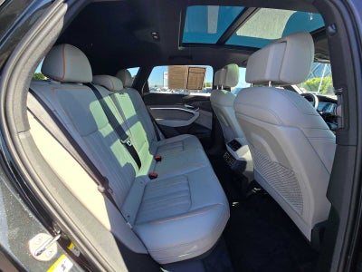 2024 Audi Q8 e-tron Prestige