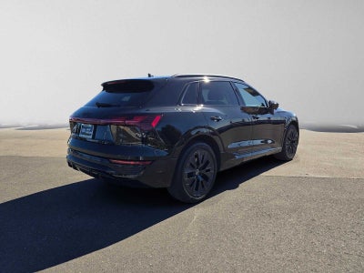 2024 Audi Q8 e-tron Prestige