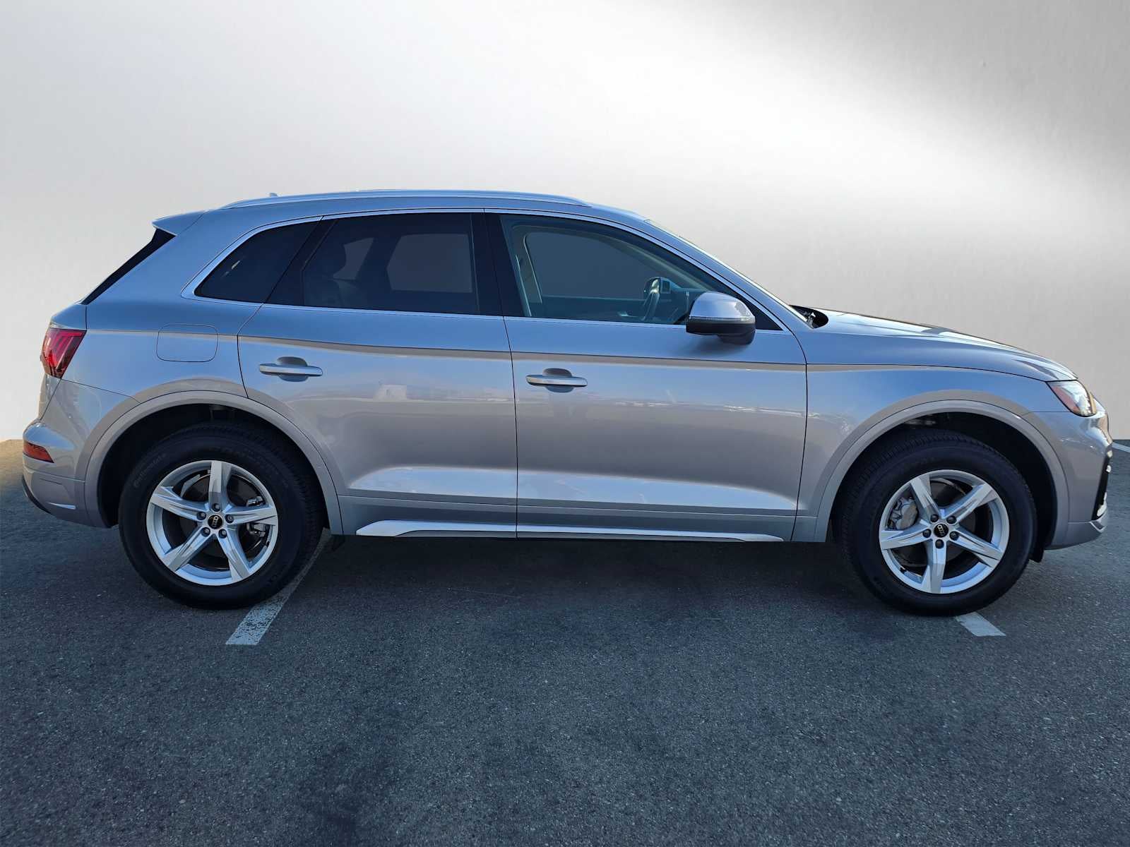 2023 Audi Q5 Premium