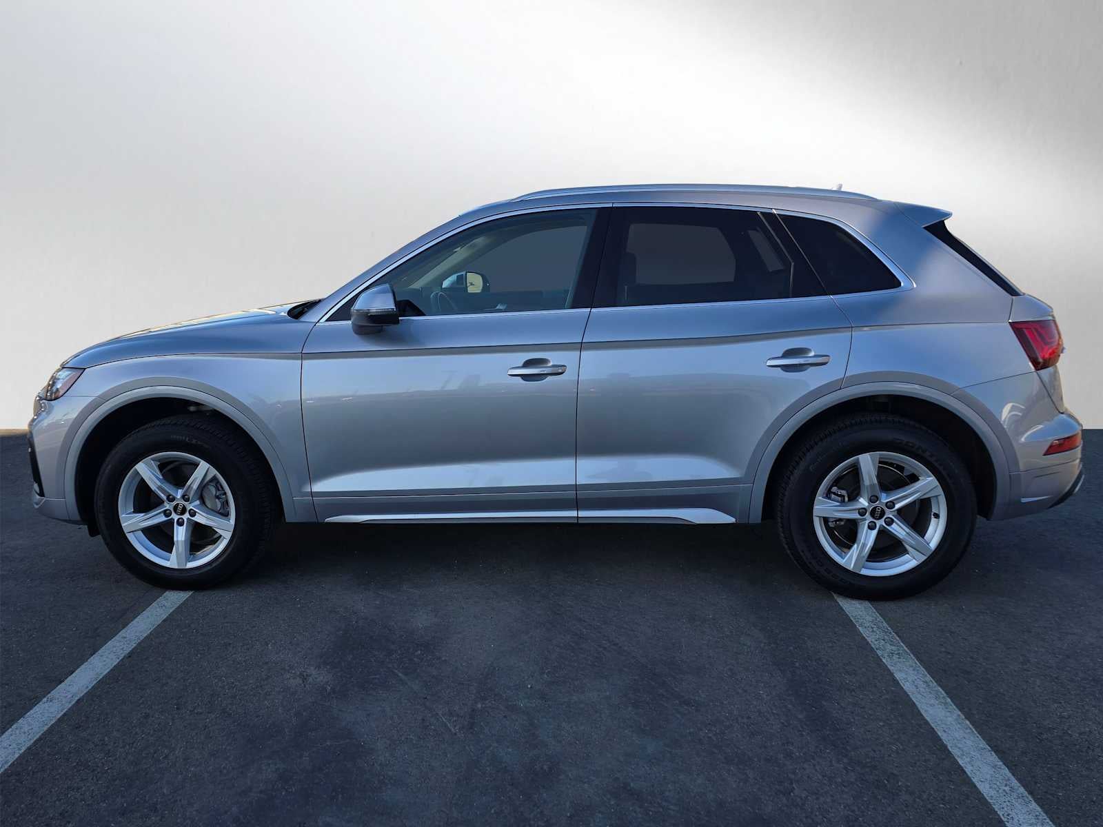 2023 Audi Q5 Premium
