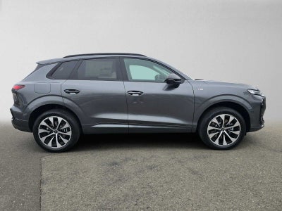 2026 Audi Q3 S line