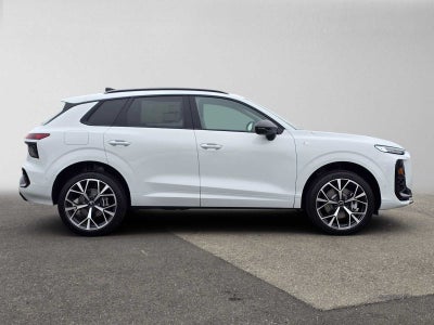 2026 Audi Q3 S line