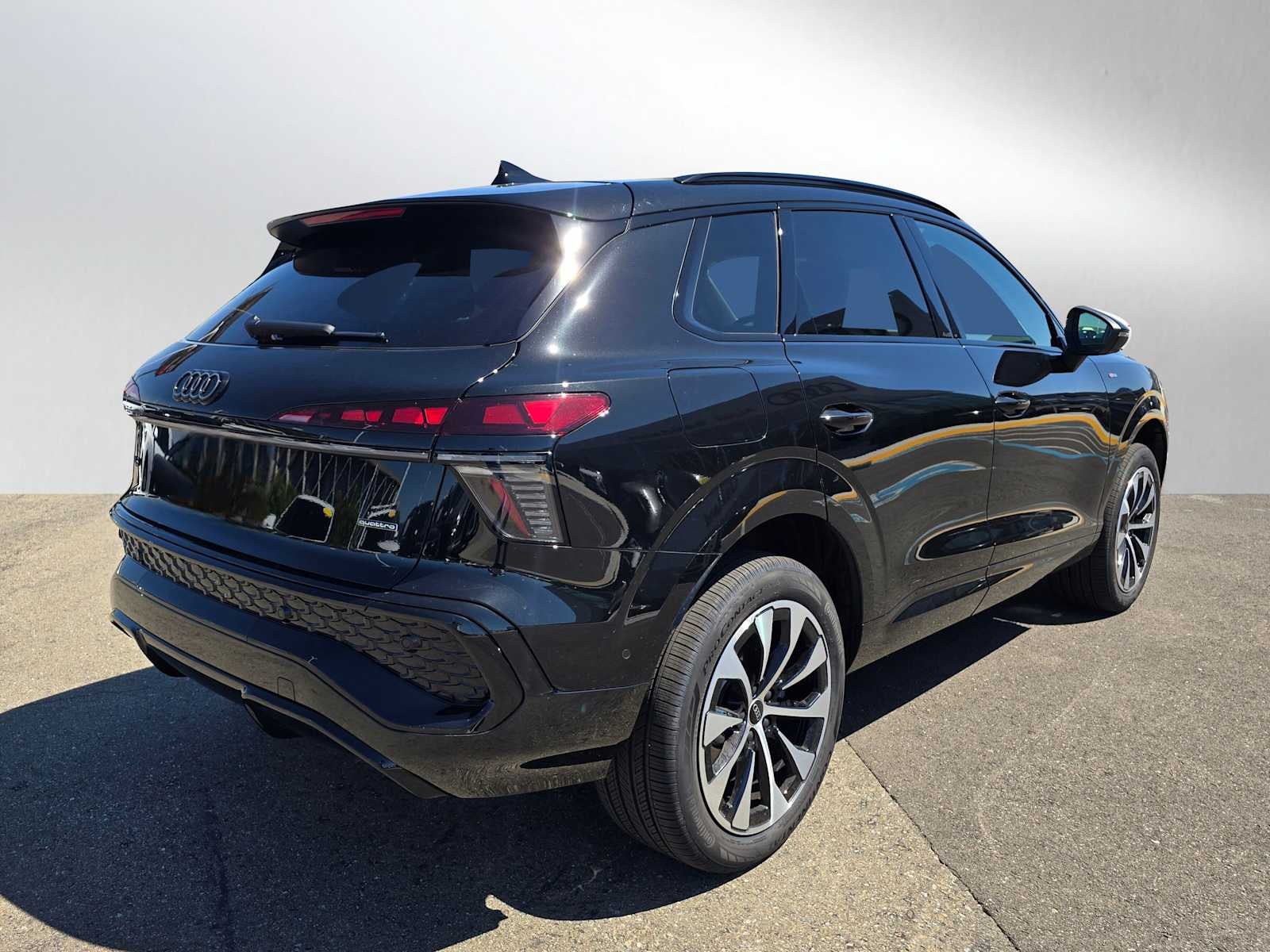 2026 Audi Q3 S line