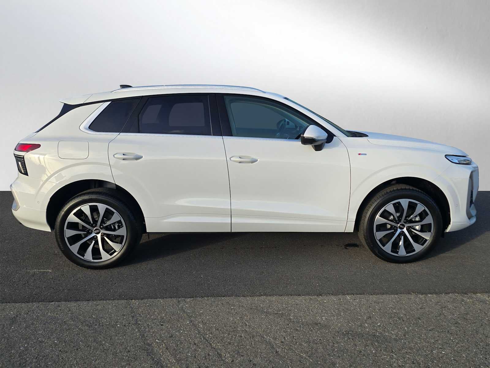 2026 Audi Q3 S line