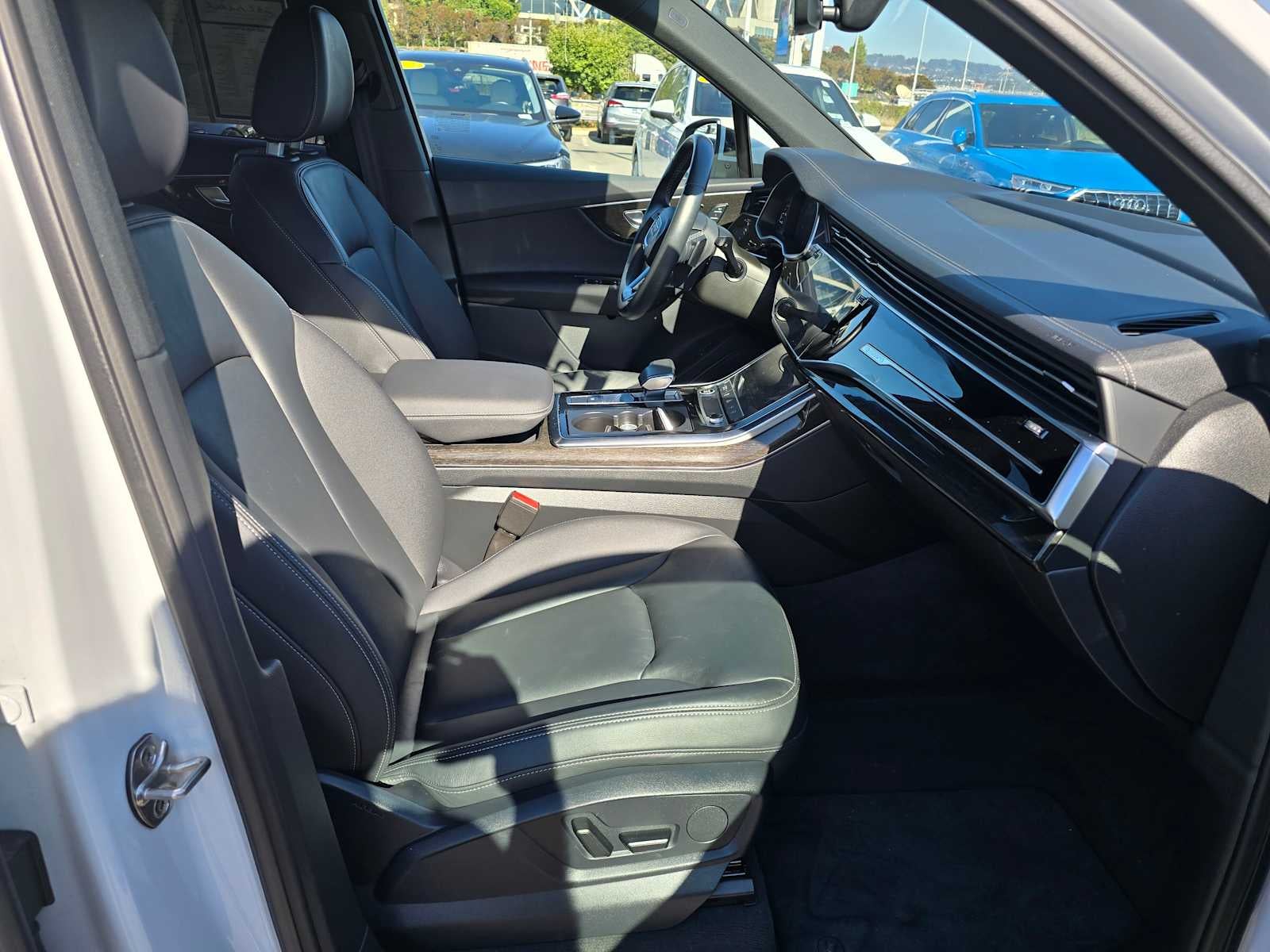 2025 Audi Q7 Premium