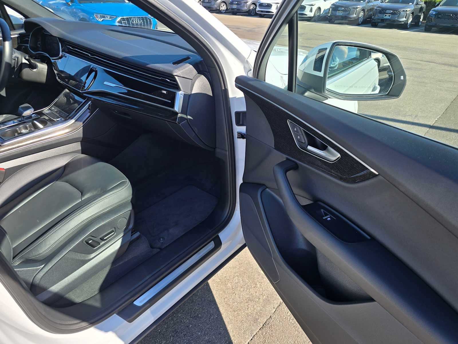 2025 Audi Q7 Premium