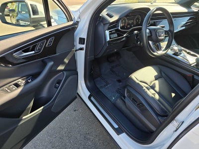 2025 Audi Q7 Premium