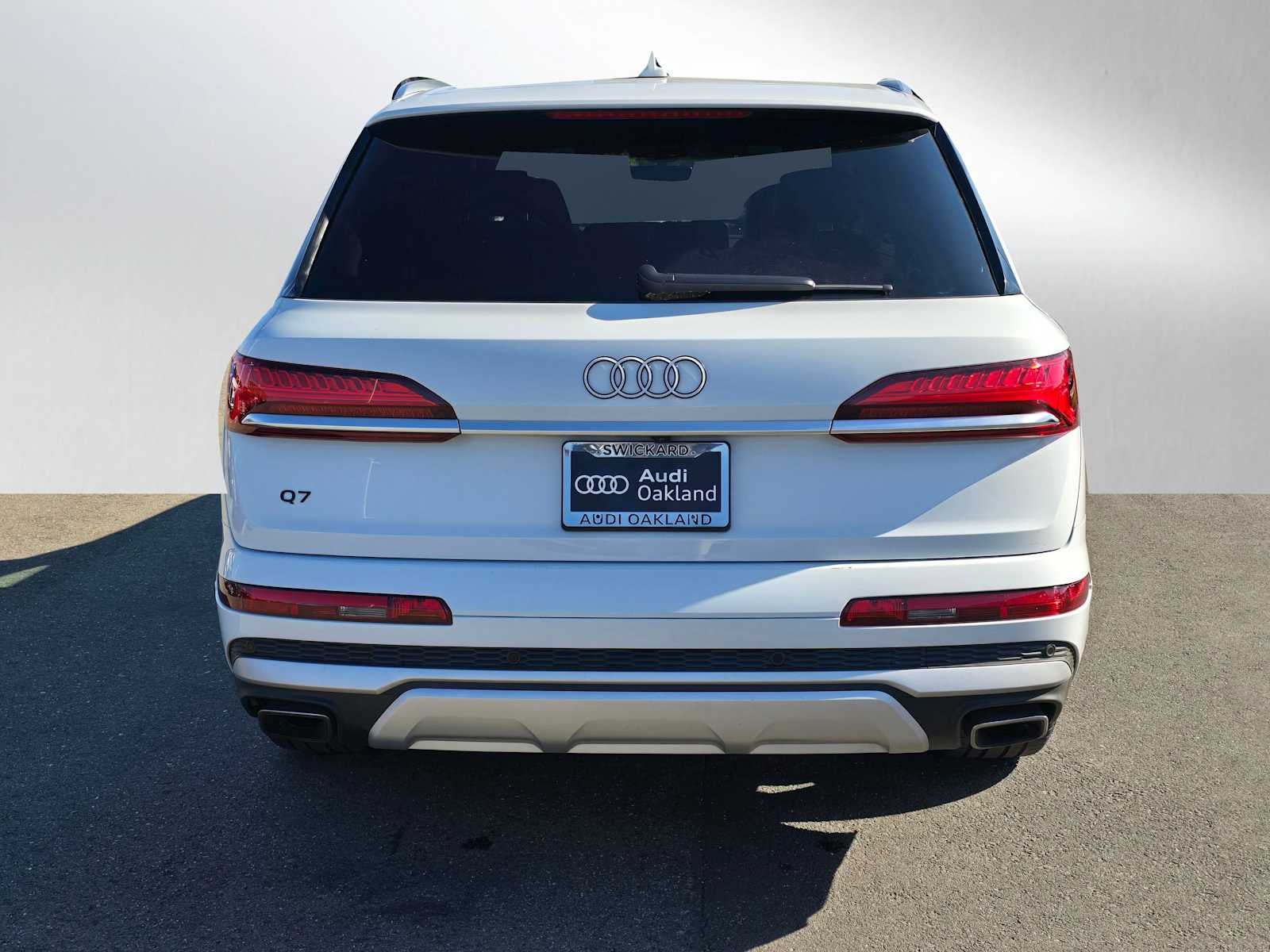 2025 Audi Q7 Premium