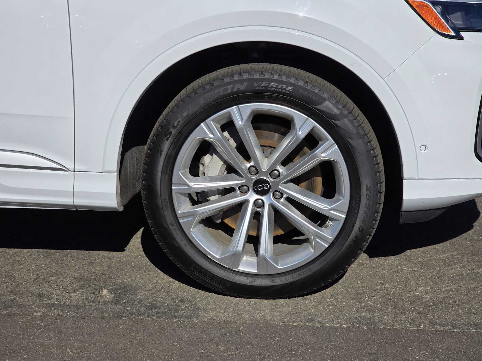 2025 Audi Q7 Premium