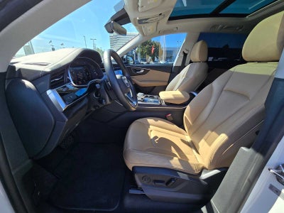 2023 Audi Q8 Premium
