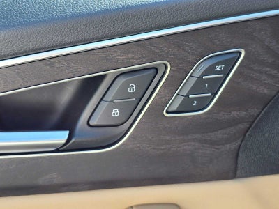 2023 Audi Q8 Premium