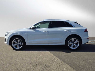 2023 Audi Q8 Premium