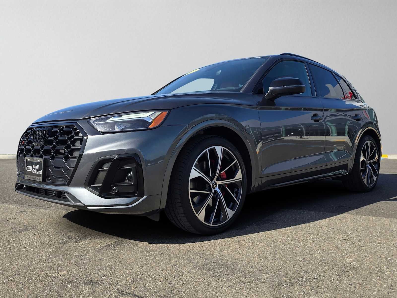 2023 Audi SQ5 Premium Plus