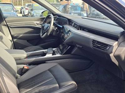 2024 Audi Q8 e-tron Sportback S line Premium