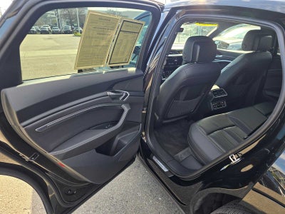 2024 Audi Q8 e-tron Sportback S line Premium