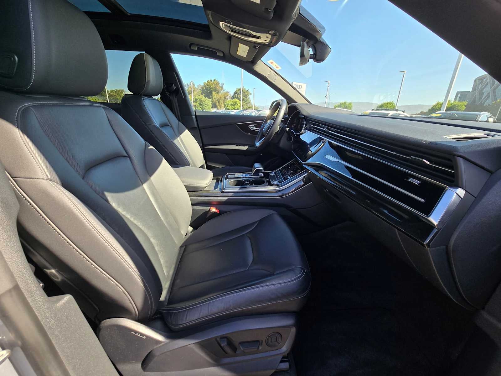 2019 Audi Q8 Premium Plus