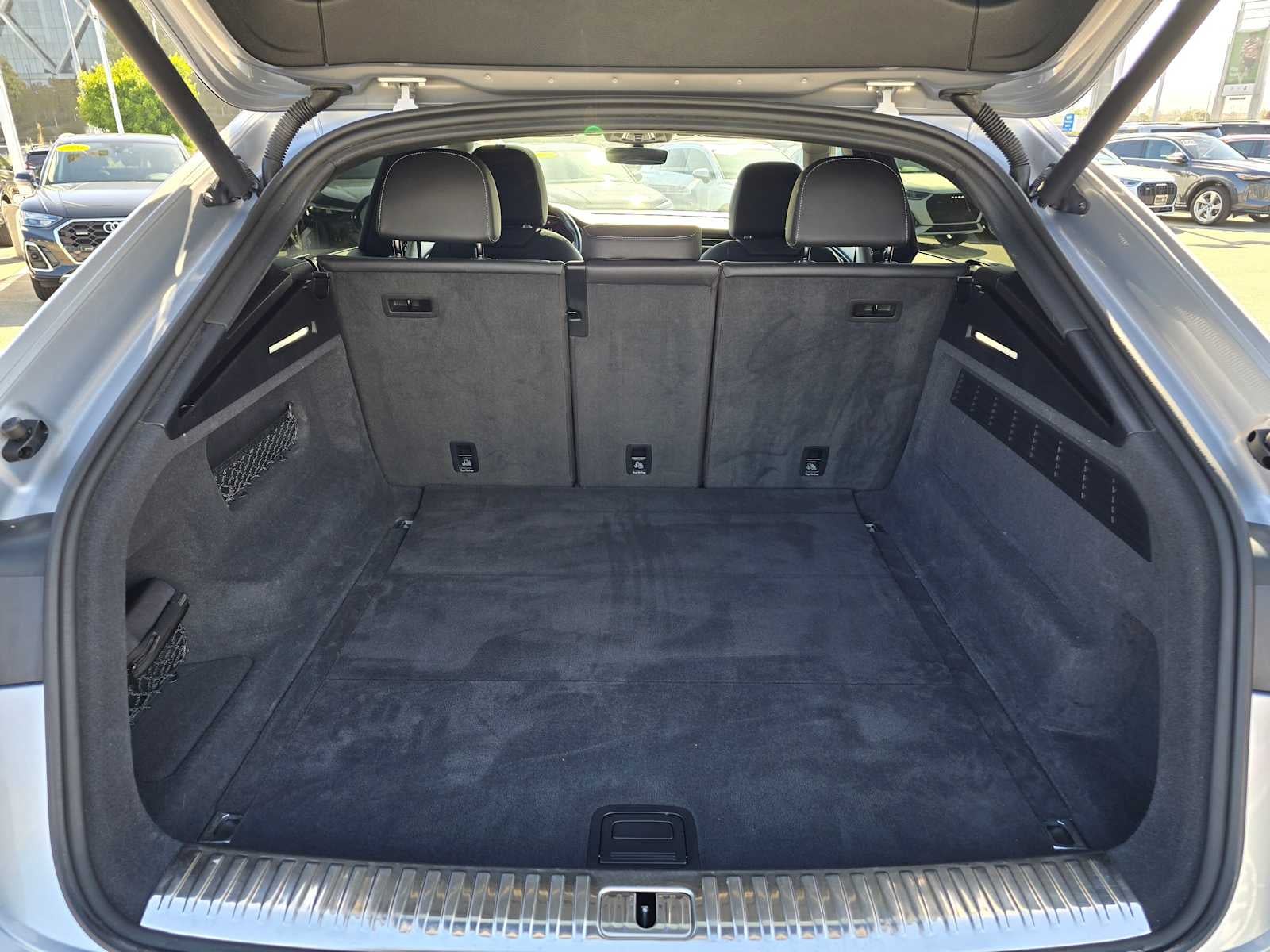 2019 Audi Q8 Premium Plus