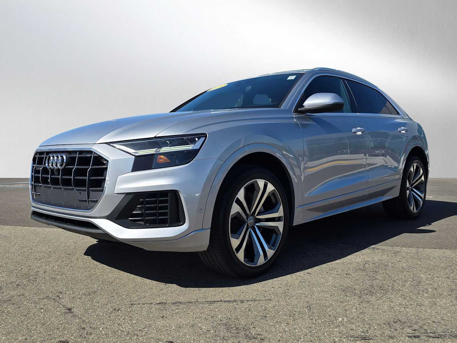 2019 Audi Q8 Premium Plus