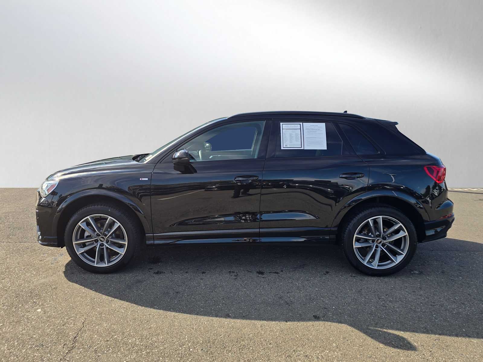 2025 Audi Q3 S line Premium